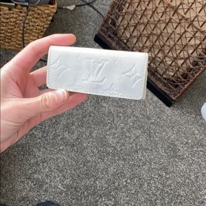 AUTHENTIC Louis Vuitton Vernis Multiclés 4